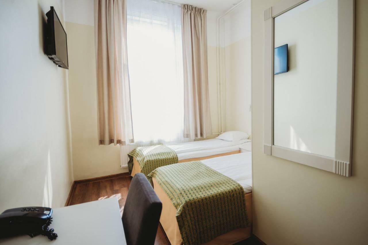 Economy Hotel Talin Exterior foto